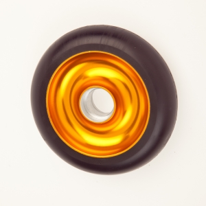 View 100 and 110mm anodized cores, colored pu rollerski's