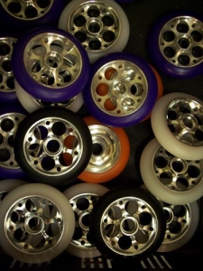 View 110mm holes (spoked) rollerski's